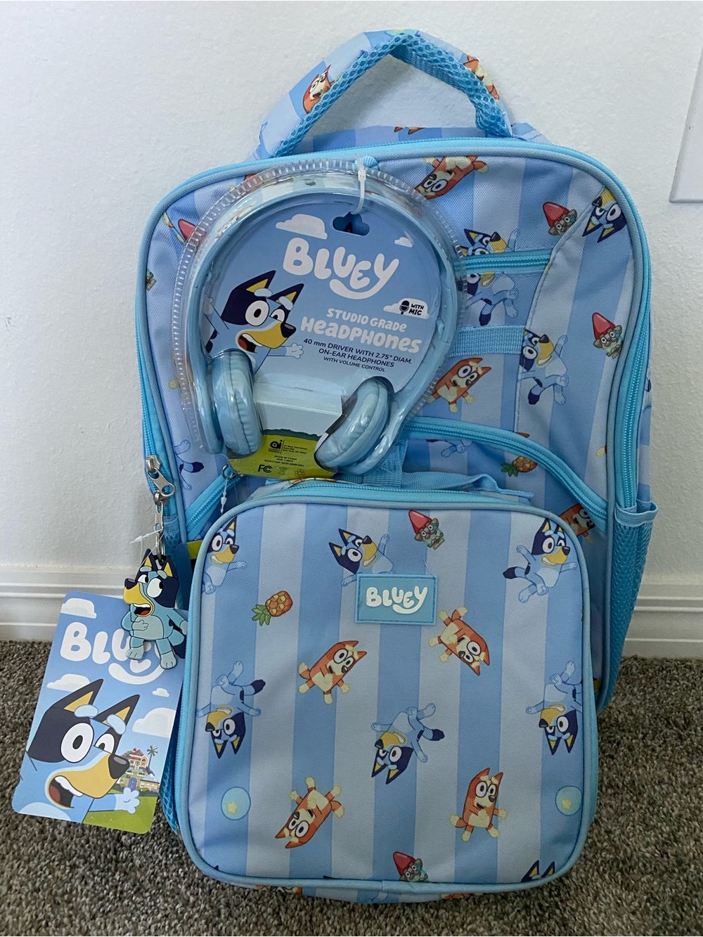 New Bluey Backpack with Headphones and lunchbox - Light Blue